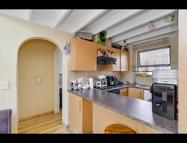 1 BEDROOM APARTMENT FOR SALE IN LONEHILL